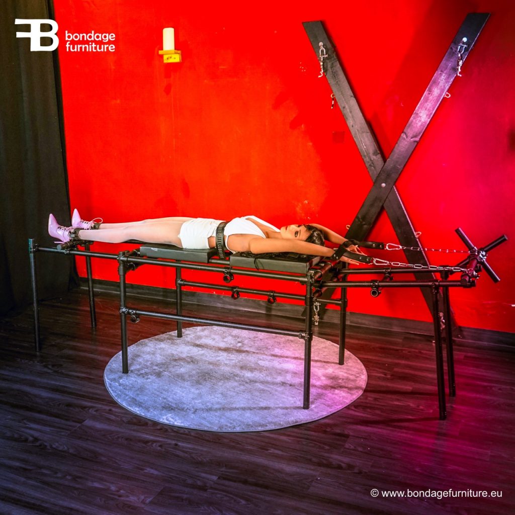 Bondage Liege - BDSM Möbel von Bondage Furniture auch als Streckbank